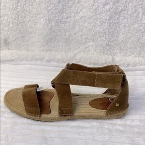 UGG Mila Espadrille gladiator Sandals Brown Suede Flats Wide Strap size 9.5